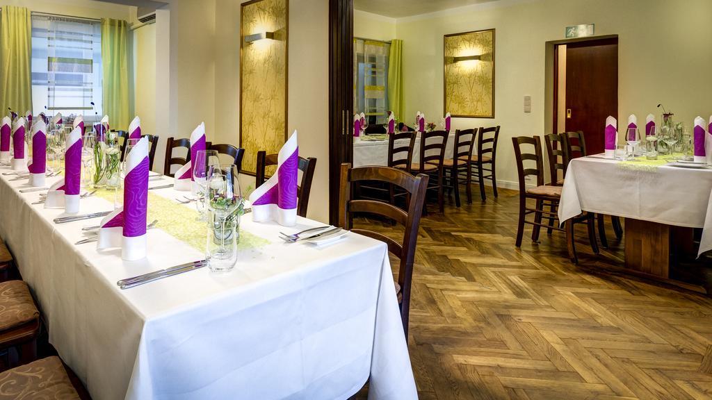 Hotel Restaurant Weihenstephaner Stuben Landshut Bagian luar foto