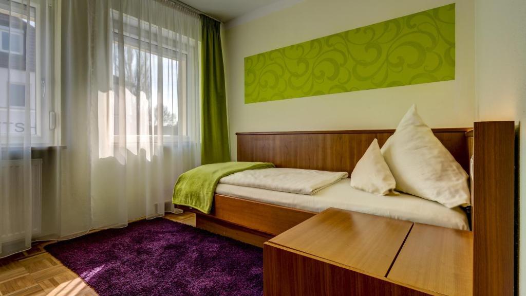 Hotel Restaurant Weihenstephaner Stuben Landshut Ruang foto