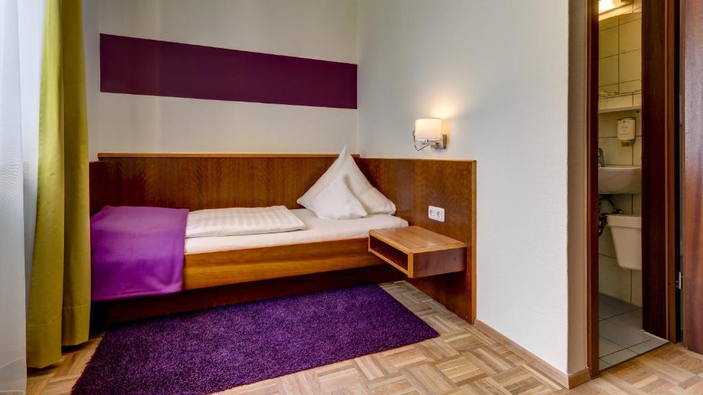 Hotel Restaurant Weihenstephaner Stuben Landshut Ruang foto