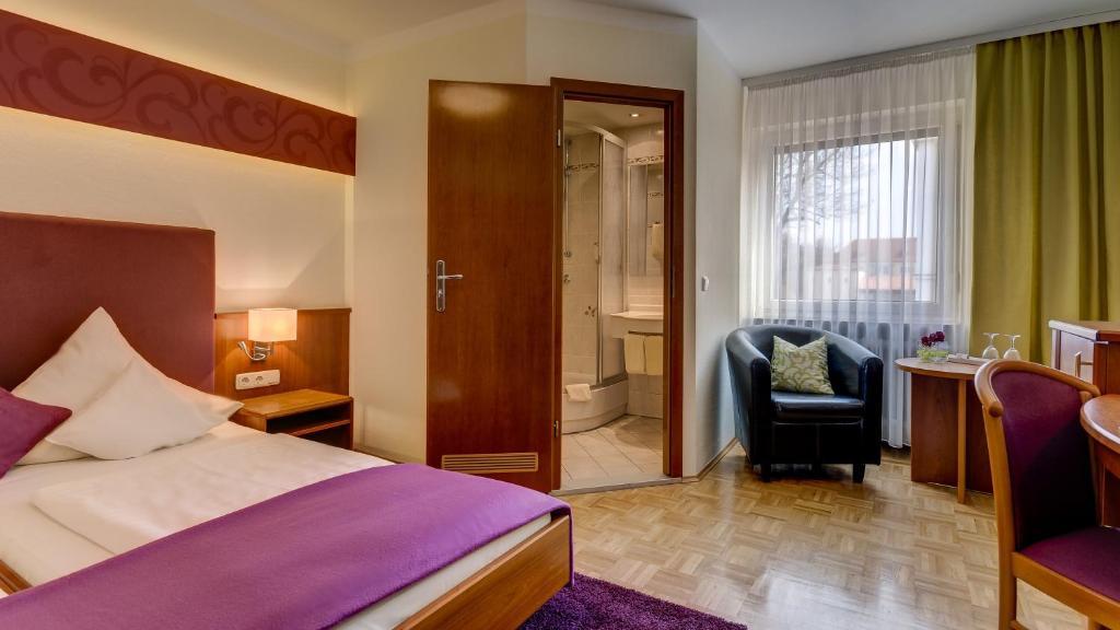 Hotel Restaurant Weihenstephaner Stuben Landshut Ruang foto