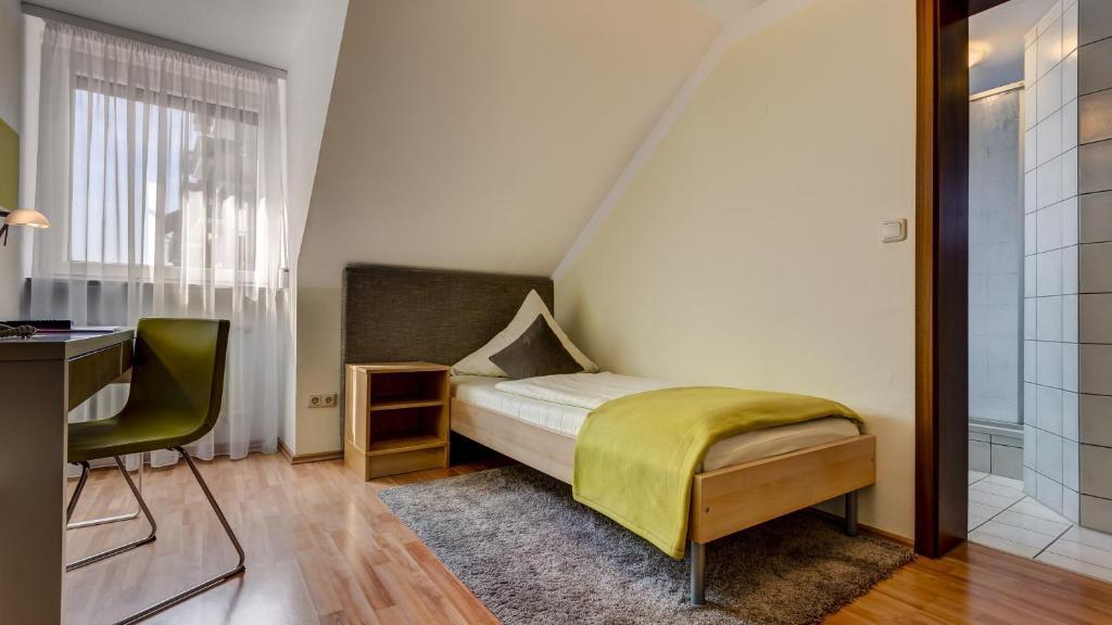 Hotel Restaurant Weihenstephaner Stuben Landshut Ruang foto