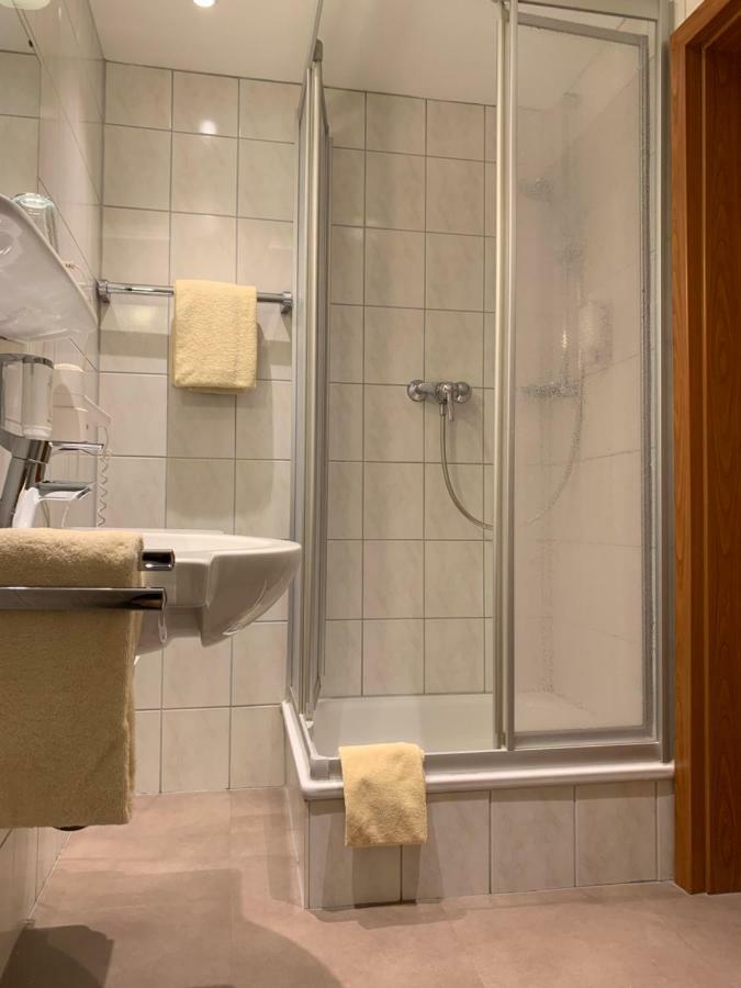 Hotel Restaurant Weihenstephaner Stuben Landshut Bagian luar foto